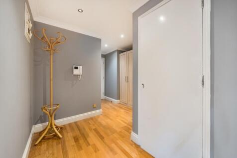 1375550-3-690b68d...