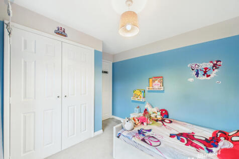 CAM03218G0-PR0798-STILL008