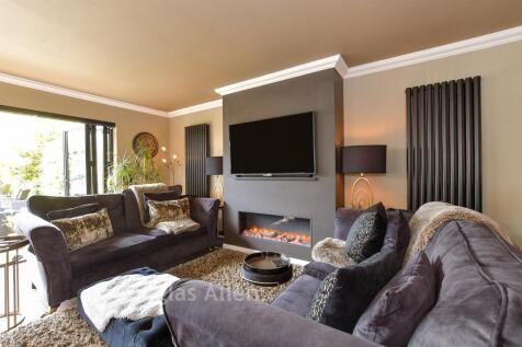 Lounge/ Kitchen/ Dining Room