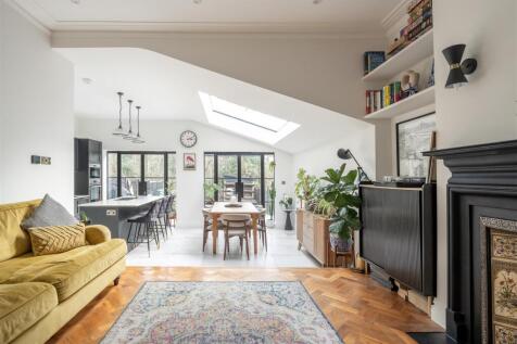 Vincent Road, E4