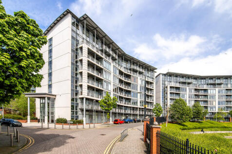 PARK CENTRAL | One Bedroom | Part Furnished | Available 17th August