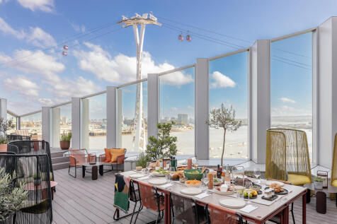 Upper Riverside Club - B4 Terrace 2.jpg