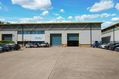 Light Industrial to rent in beeston