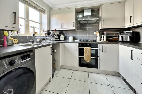 20251101_10002353...