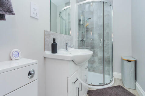 En Suite Shower R...