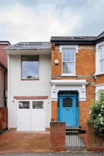 Beech Hall Road, E4