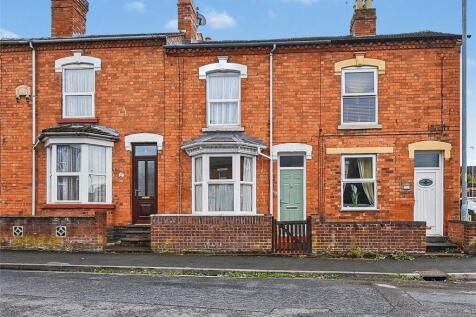 2 Bedroom Terraced in WR3 8JA