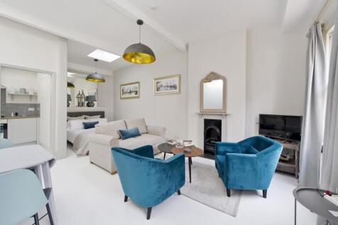 Reception Room (Main