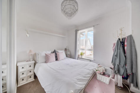 1348304-1-68b728e...