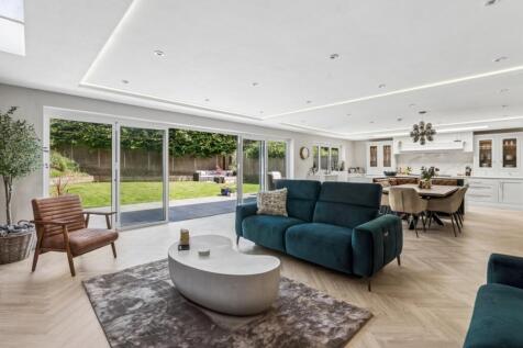 Kitchen Living Area