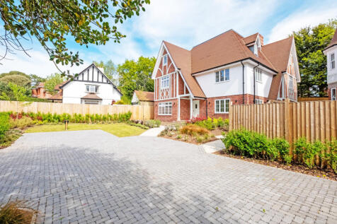Driveway/Parking