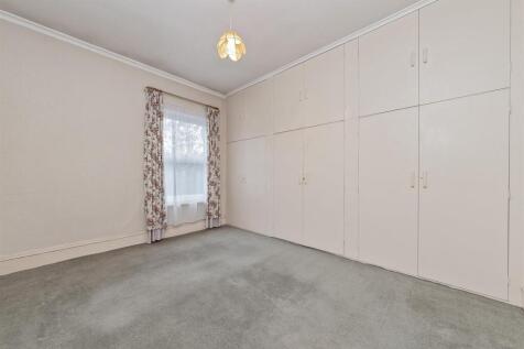130BramptonRoad-15.jpg