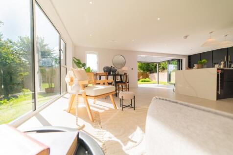 Award-winning Media team on EVERY Listing_13