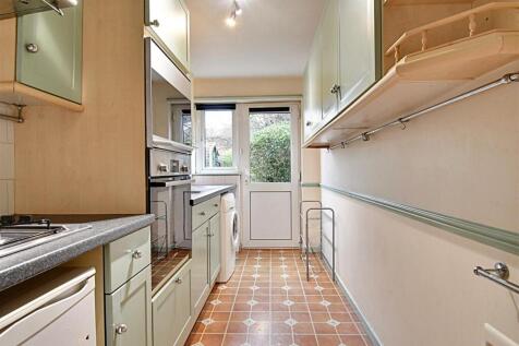 Kitchen 1.jpg