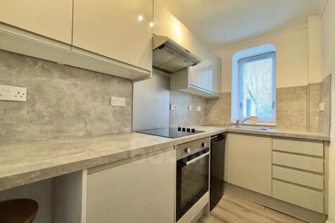 Main Street, Glengarnock kitchen