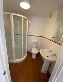 CYF1UpperBerkeleyPla-Bathroom-12042729-1-0