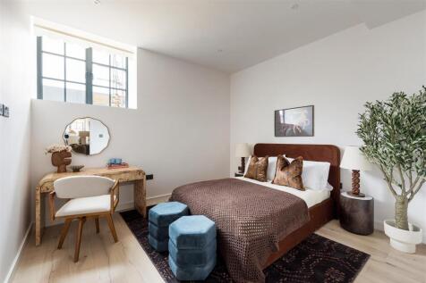 Hollybush Gardens, E2