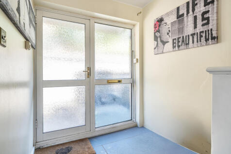 1303834-21-685451...