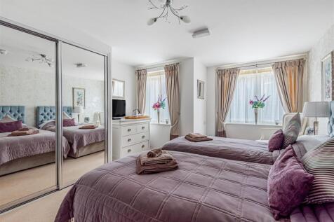 Owners Guest Suite.jpg