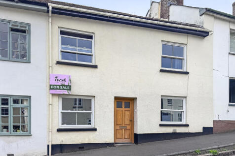 27 Fore Street, Bradninch