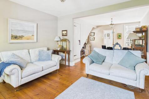 CAM02545G0-PR0475-STILL024