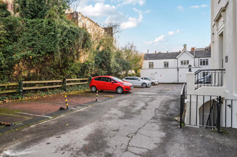 1381422-23-691dcc...