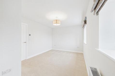 Annesley-Master-Bedroom (1).jpg