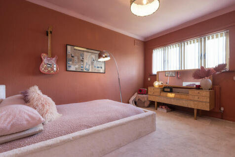 22-47_Rosedale_Cl...