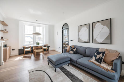 Flat 2 (14).jpg