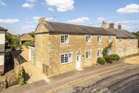 Old Rose's Cottage, 28 High Street, Paulerspury (e