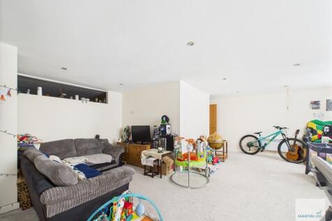 CAM03394G0-PR0347...