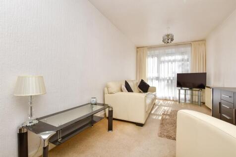 Lounge / Kitchen