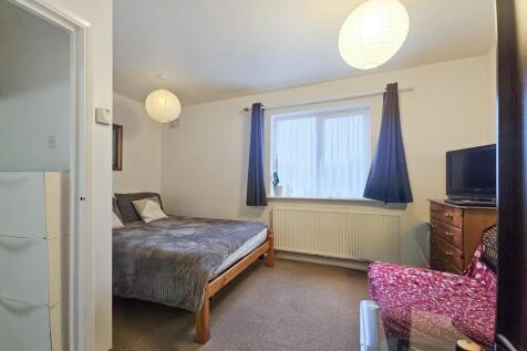 Studio Flat For Sale