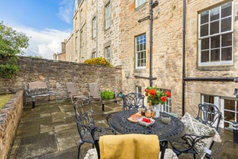 4 bed, 2 bath Town House in Edinburgh - Photo 43