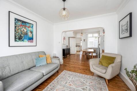 Grange Road 41 THROUGH LOUNGE DINING ROOM.jpeg