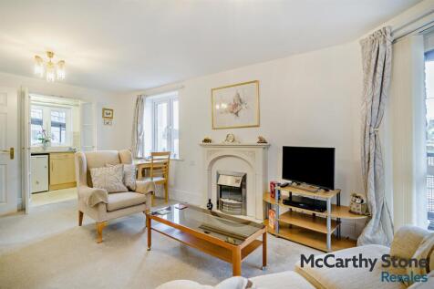 Living Room: