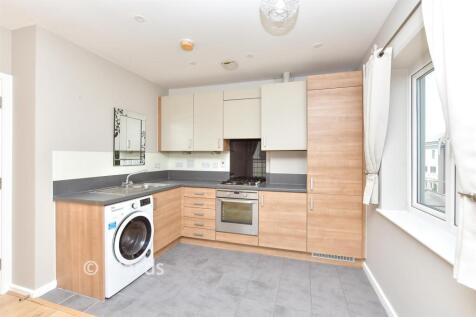 Kitchen/ Living Area