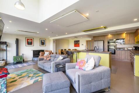 41 Meriden Road_8.jpg