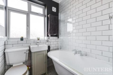 47 Brantwood Rd, London N17, UK-17.jpg