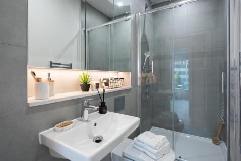 Show flat 1_HR-009.jpg