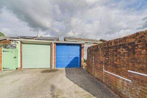 CAM02023G0-PR0177-STILL034