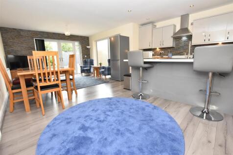 OPEN PLAN  KITCHEN DINING ROOM