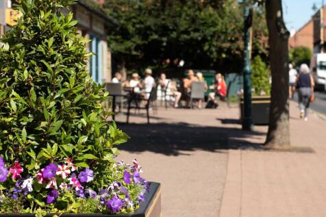 Edwinstowe town centre