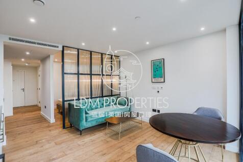 London Dock | Emery Wharf | Comfort Cooling | Available September | Student Friendly
