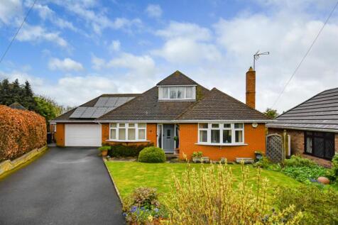 10 Crockington Close-18.jpg