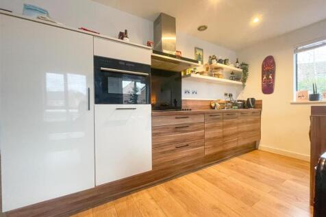 OPEN PLAN LOUNGE KITCHEN DINING ROOM