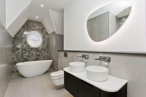 4 bed, 3 bath Penthouse in Edinburgh - Photo 13