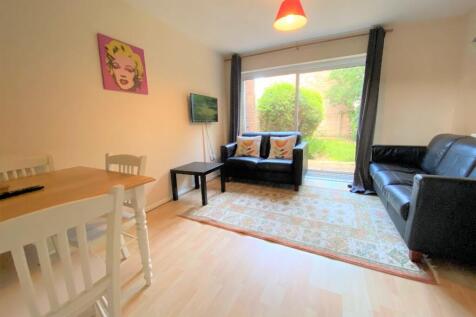 4 Bedroom Terraced in CT1 1HU