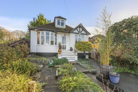36 Coningsby Rd, HP13 5NY-14.jpg