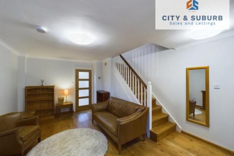 CAM01351G0-PR0046-STILL002